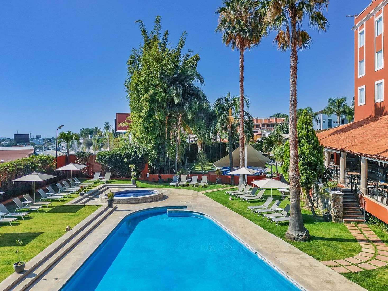 Fiesta Inn Cuernavaca